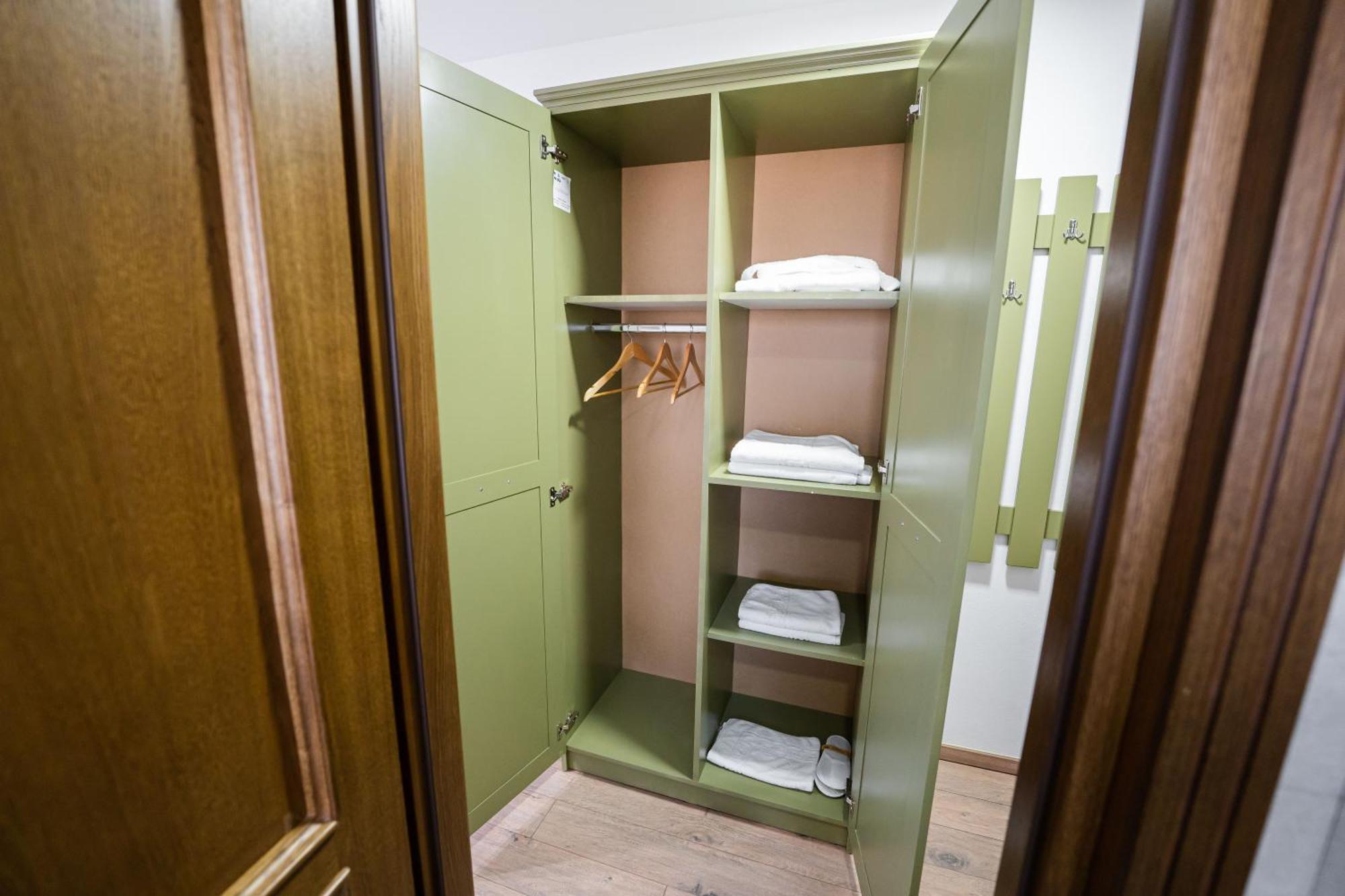 Casa Andra Hotel Siret Екстериор снимка